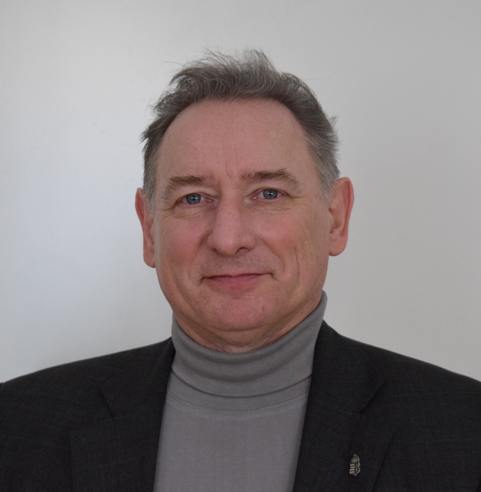 Dr. Vitéz Ferenc profilképe